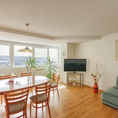 With Air Conditioning In The Center