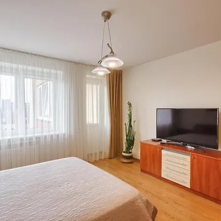 With Air Conditioning In The Center Apartament